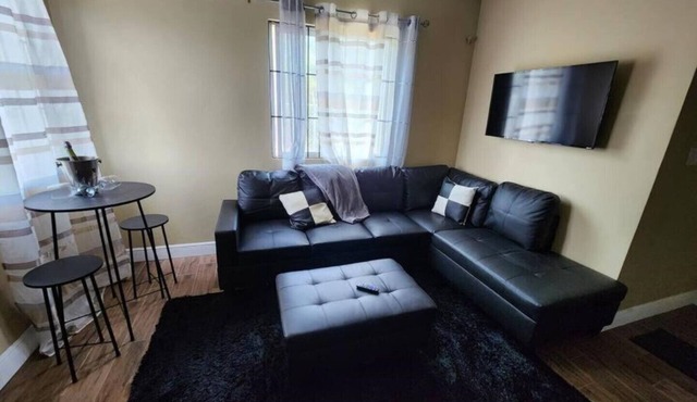 Cosy Practical Apartment With 10 min Walk to the Beach