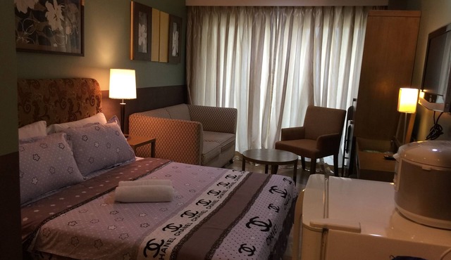 Cosy Premiere Studio Apt with Lake View