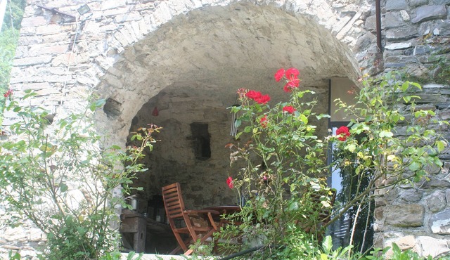Cosy, romantic hideaway