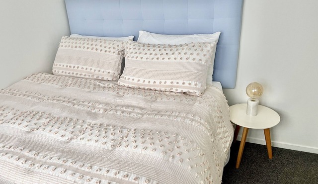 Cosy & Separate, Self-Contained Studio, Garden View ✿ Breakfast & Wi-Fi