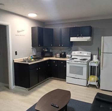 Cosy single-level home with laundry and parking