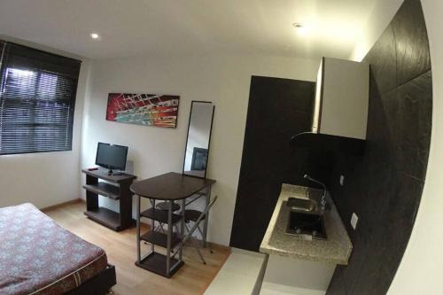 COSY STUDIO APARTMENT GREAT LOCATION (203)