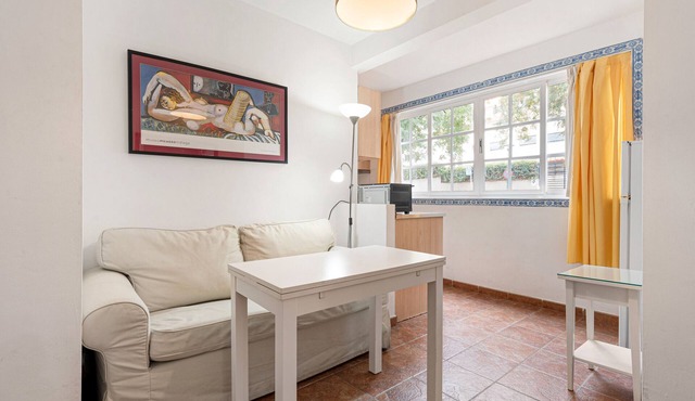 Cosy Studio Apartment in Málaga close to the Beach with Wi-Fi