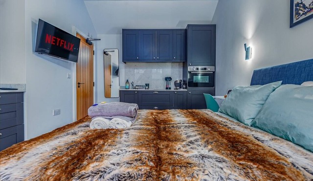 Cosy studio with parking and underfloor heating