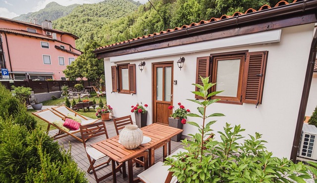 Cosy Studio with Terrace and Garden at Soča river