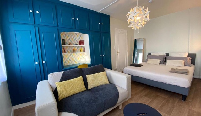 Cosy T1 ! Proche commerces et axes routiers