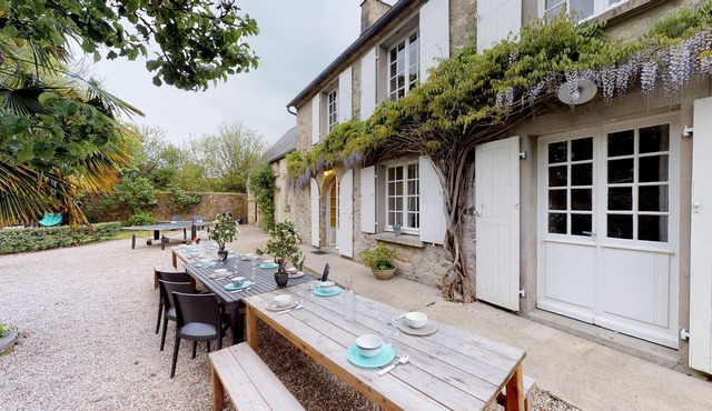 Cottage 4 * with private Spa, Billiards, Table football, large garden, 15 min from the sea
