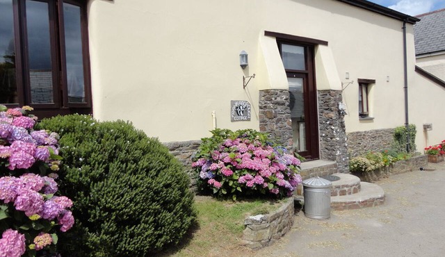 Cottage-Ensuite-Garden view-Frankaborough