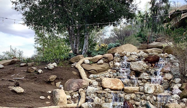 Cottage Hideaway w/ waterfall, pool, spa & adjacent Santa Susana Historic Park