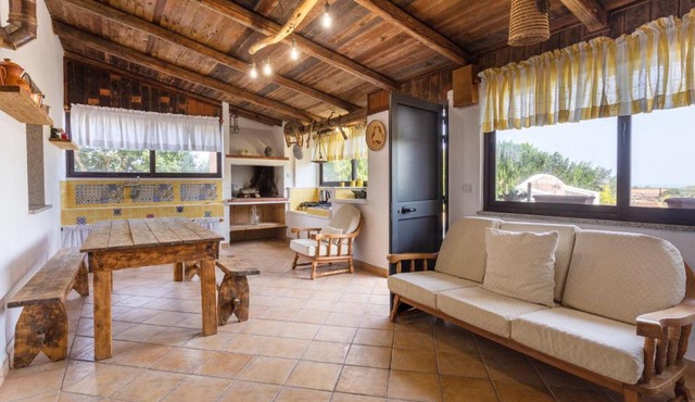 COTTAGE IN CAMPAGNA A CASTELSARDO(Whole House)