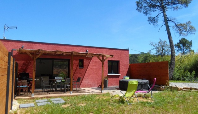 COTTAGE IN THE NATURE WITH PRIVATE JACUZZI 5 MIN FROM THE ARDECHE RIVER