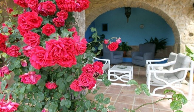 Cottage La Pallissa 3 bedr.130 m2, 9 people Shared Pool Barbecue SAT TV