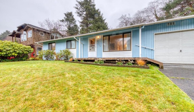 Cottage on Hemlock Street