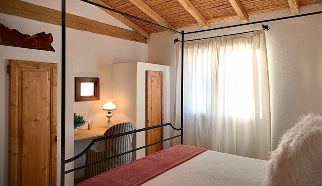 Cottage with pool, vineyard and breathtaking views (Manca)