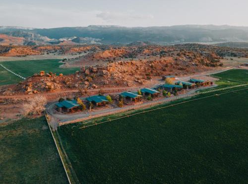 Cougar Ridge Resort