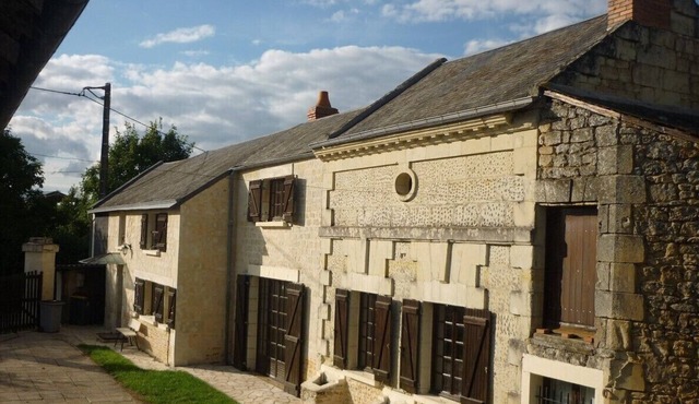 COUNTRY COTTAGE