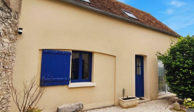 Country cocoon near Provins Green getaway.