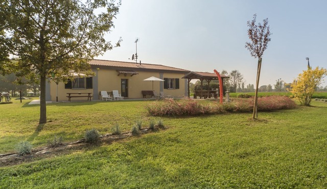 Country cottage a few minutes' drive from Bologna