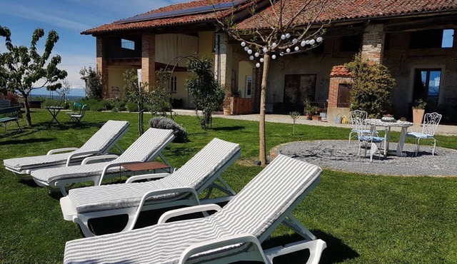Country estate "Le Torri" with pool