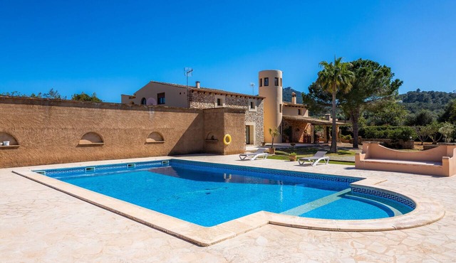 Country House 'Casa Fina ' with Mountain View, Private Pool and Wi-Fi
