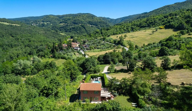 Country House/Farm House in Marcoiano with 3 bedrooms sleeps 6