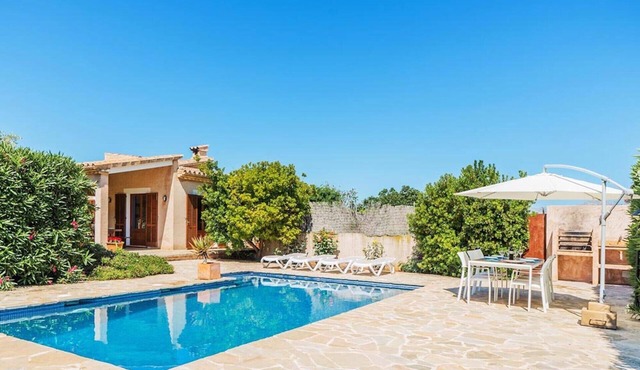 Country House 'Finca Can Xanet' with Mountain Views, Wi-Fi and Air Conditioning