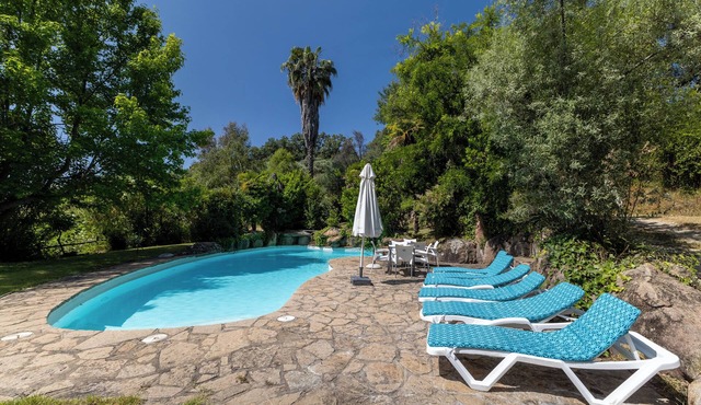 Country House 'Finca La Lobera' with Mountain View, Wi-Fi and Air Conditioning