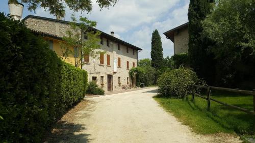 Country house in the vineyards, with private garden