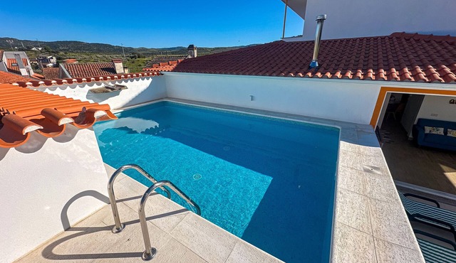 Country House 'Quinta Das Ychós' with Mountain View, Private Pool and Wi-Fi