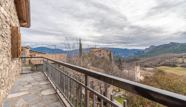 Country House 'Sisquet' with Mountain View, Private Terrace and Wi-Fi