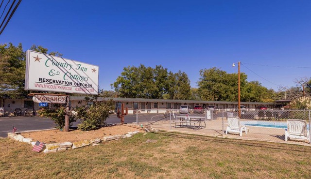 Country Inn Motel