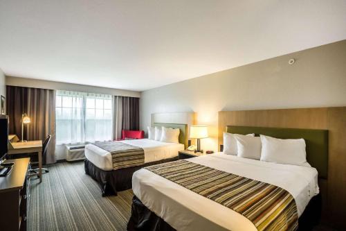 Country Inn & Suites by Radisson, Fond du Lac, WI