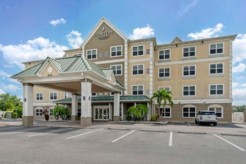Country Inn & Suites by Radisson, Tampa Airport North, FL