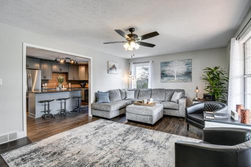 Country Setting w/Modern Feel! Group Stay in Waco
