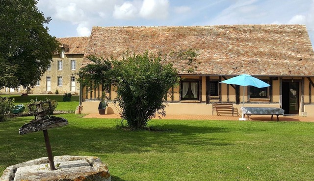 Countryside Retreat with Pond, Games Room, and Nearby Attractions