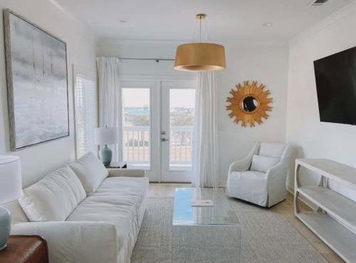 Couples Escape - Water View - King Bed - Pets Welcome w/Fee