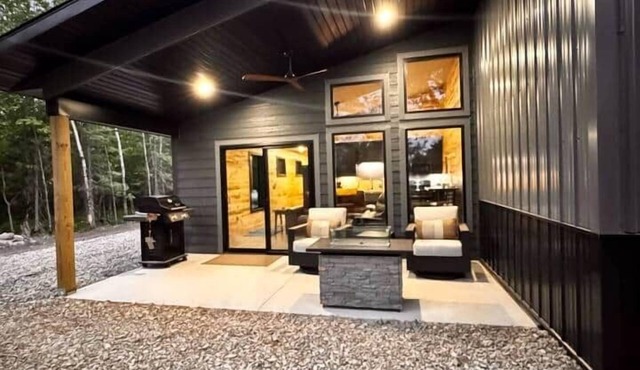 Couples Wilderness Suite