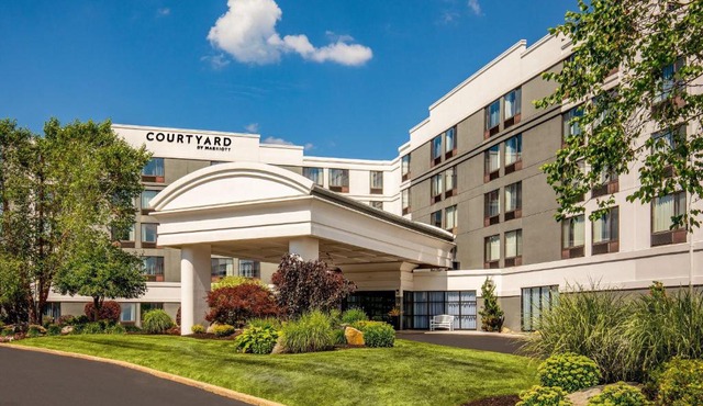 Courtyard Boston Marlborough