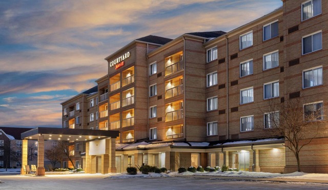 Courtyard by Marriott Cleveland Airport South