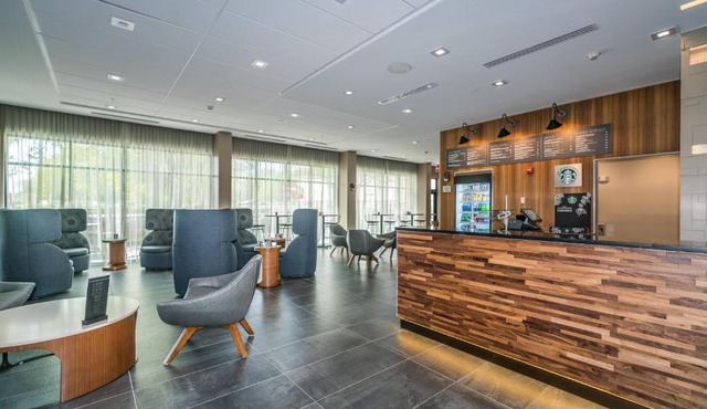 Courtyard by Marriott West Springfield