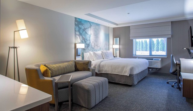Courtyard by Marriott New York Queens/Fresh Meadows
