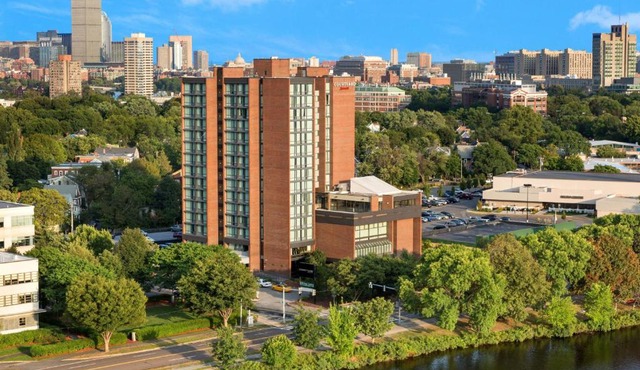 Courtyard by Marriott Boston Cambridge