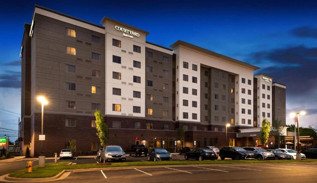 Courtyard by Marriott Charlotte Northlake