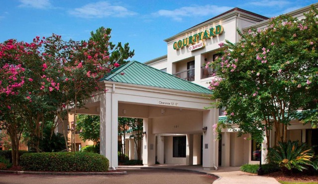 Courtyard by Marriott Covington/Mandeville
