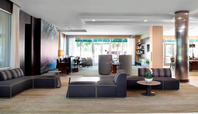 Courtyard by Marriott DeLand Historic Downtown