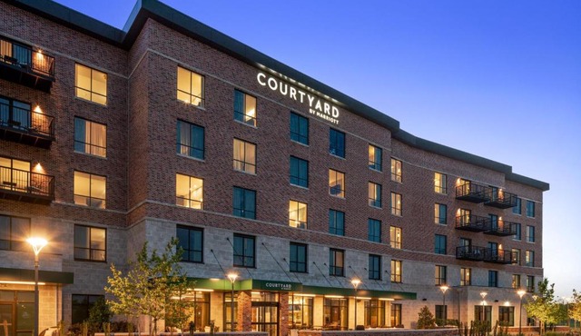 Courtyard by Marriott Houston Northeast