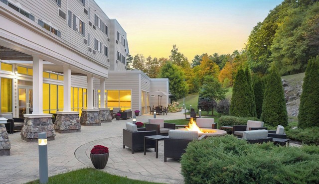 Courtyard by Marriott Lenox Berkshires