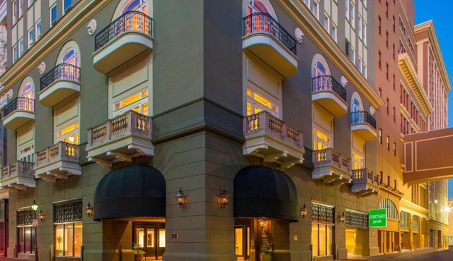 Courtyard by Marriott New Orleans French Quarter/Iberville
