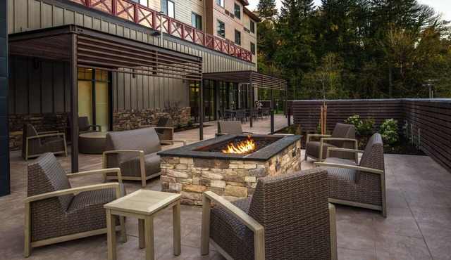 Courtyard By Marriott Olympia