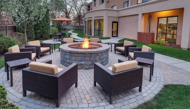 Courtyard by Marriott Providence Warwick